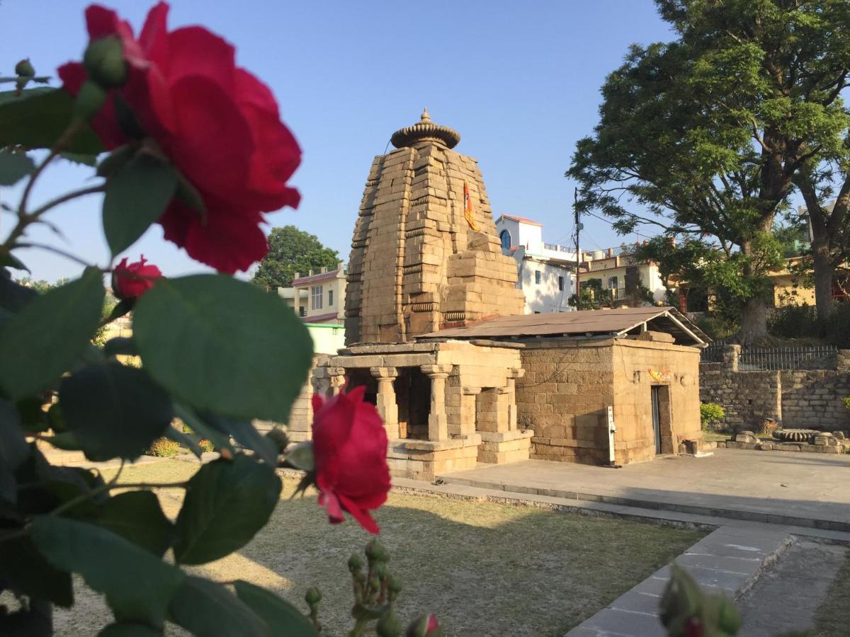 Katyuri Kings Divine Stay- Babaji'S Cave Dwarahat Exteriör bild