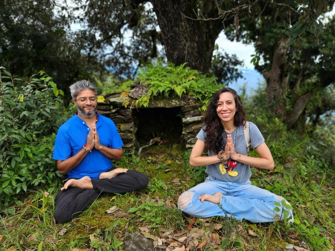 Katyuri Kings Divine Stay- Babaji'S Cave Dwarahat Exteriör bild