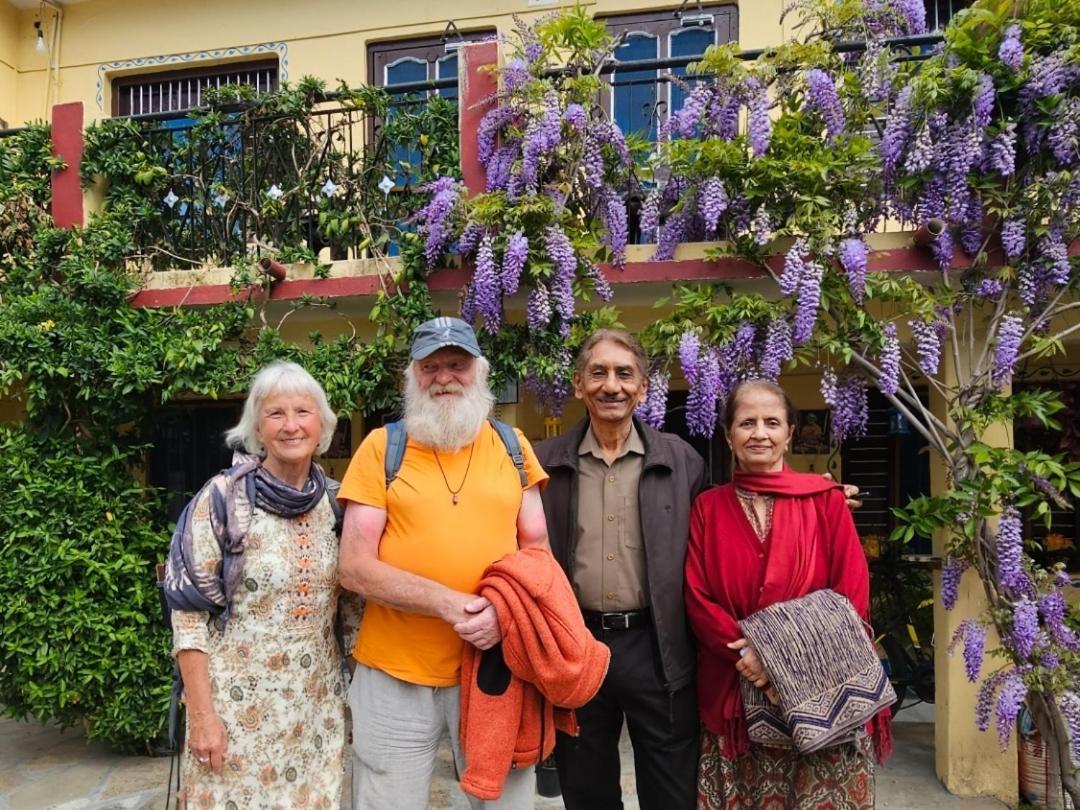 Katyuri Kings Divine Stay- Babaji'S Cave Dwarahat Exteriör bild